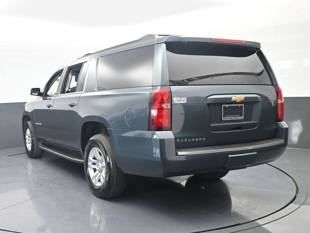 Used 2020 Shadow Gray Metallic Chevrolet LT image 4