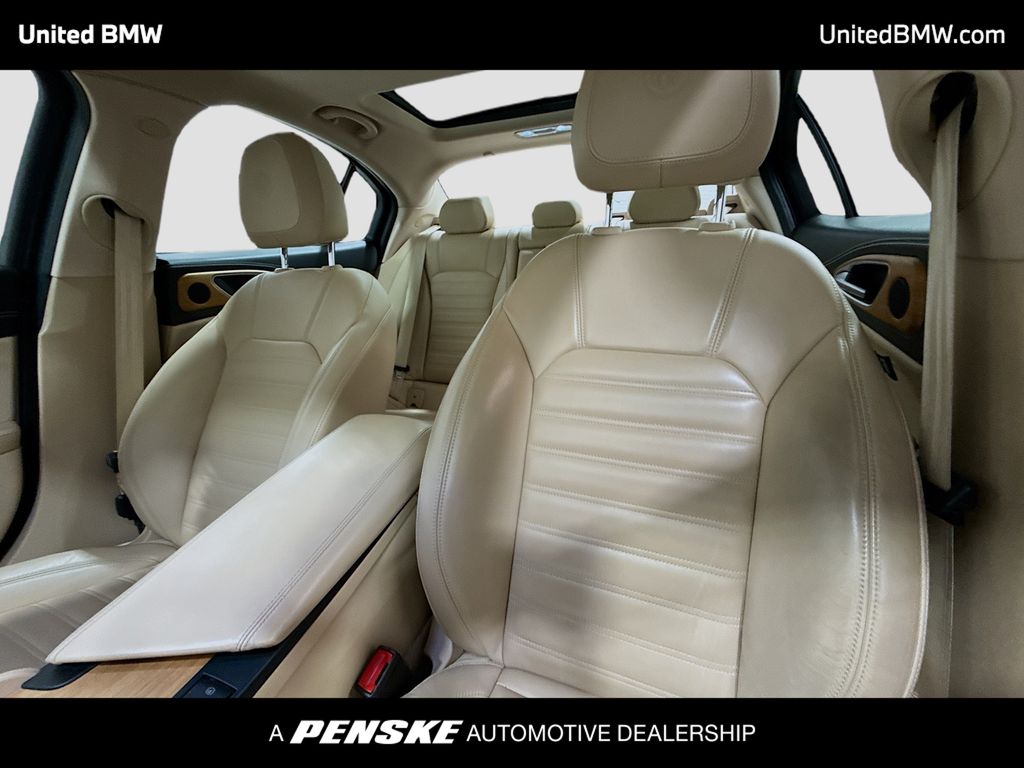 Thumbnail: 2019 Alfa Romeo Giulia - 5