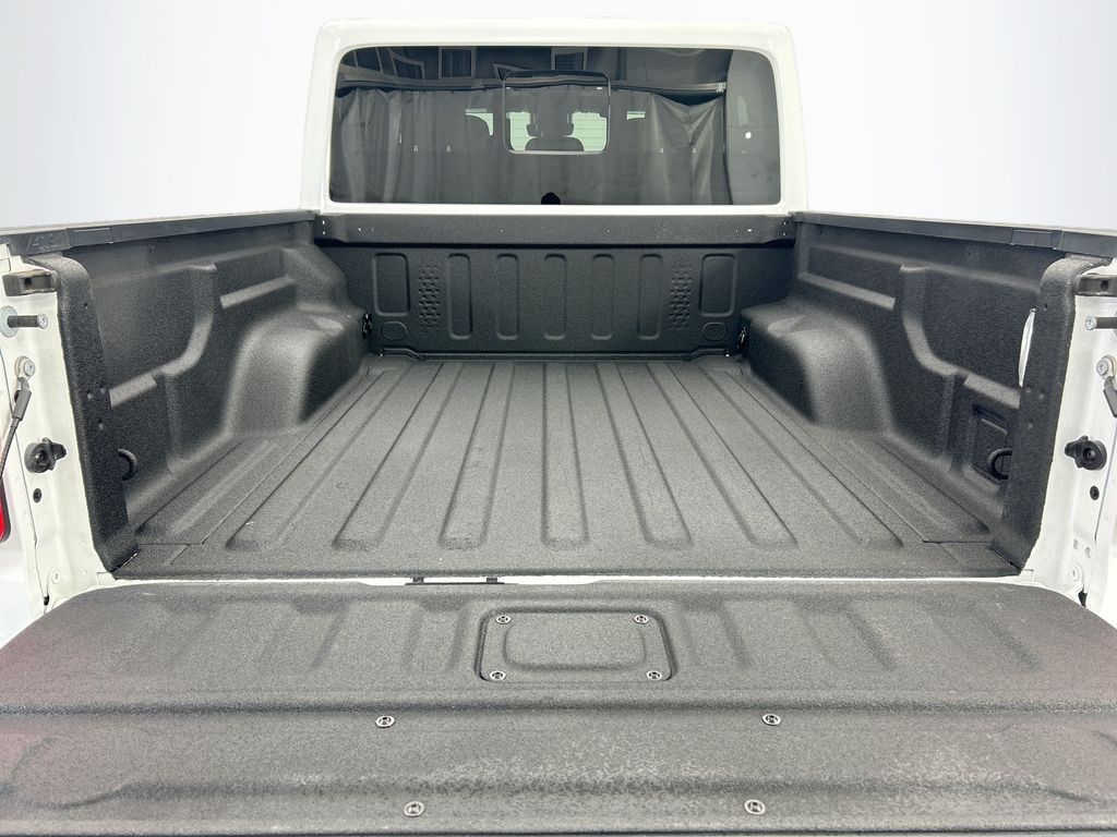 Thumbnail: 2024 Jeep Gladiator - 27