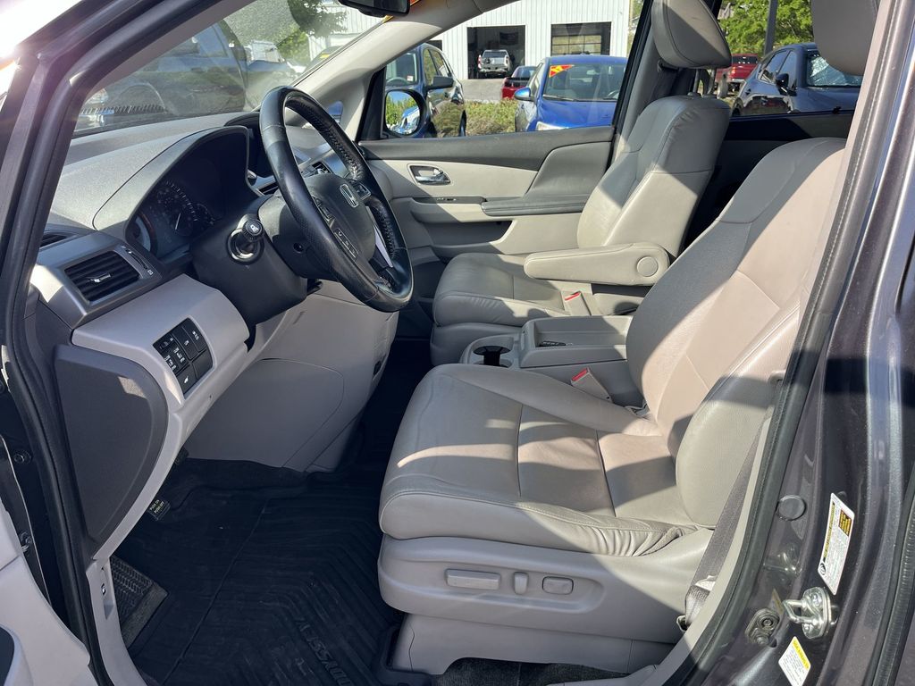 2016 Honda Odyssey EX-L photo