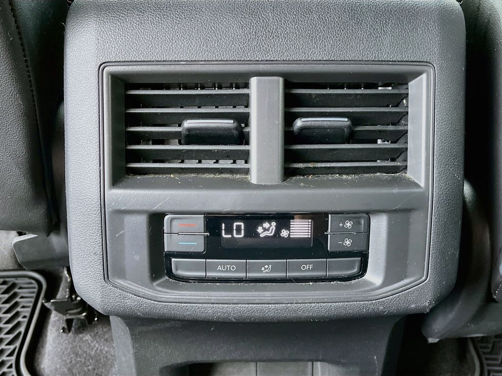 2021 Volkswagen Atlas 3.6L V6 SE w/Technology Gray at Bravo Nissan