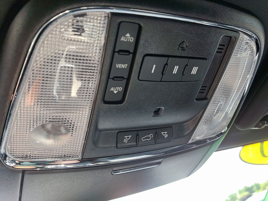 Thumbnail: 2020 Jeep Grand Cherokee - 27