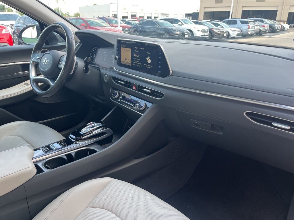 2022 Hyundai Sonata Limited 23