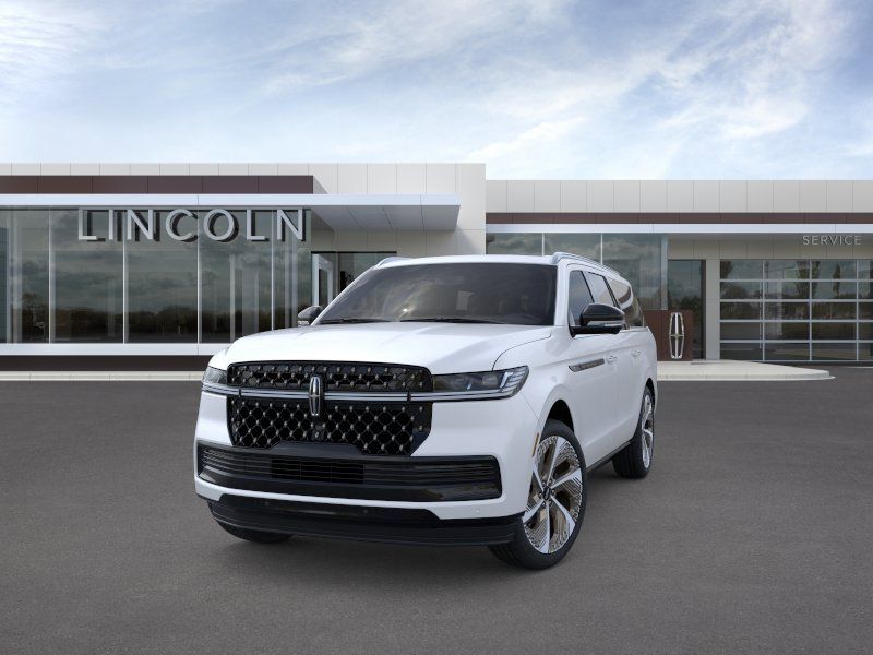 Thumbnail: 2026 Lincoln Navigator L - 2