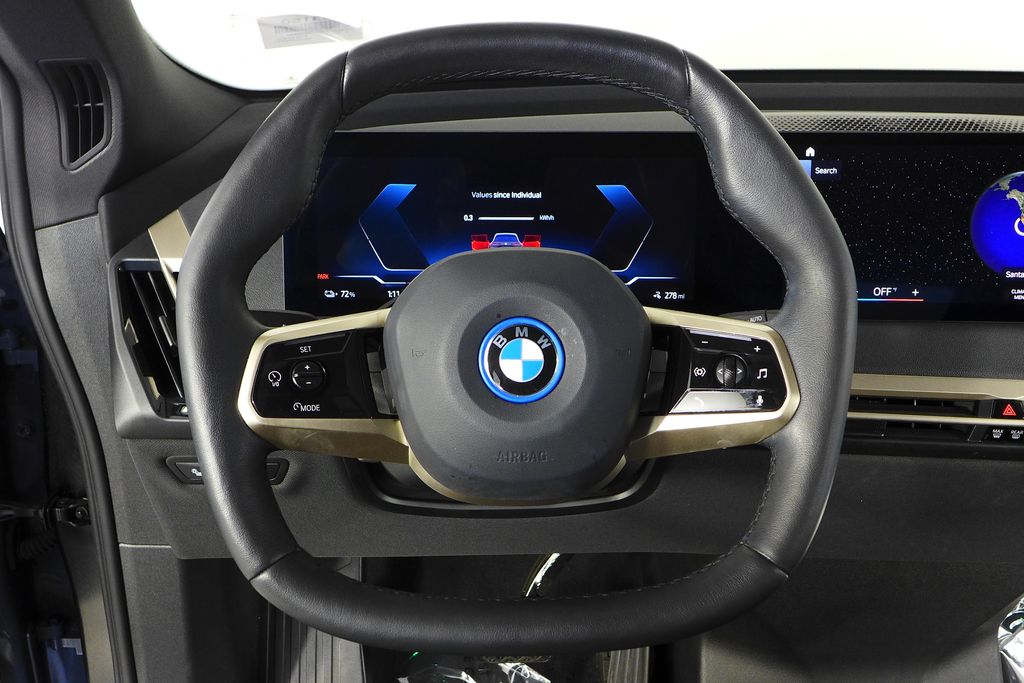 Thumbnail: 2023 BMW iX - 26