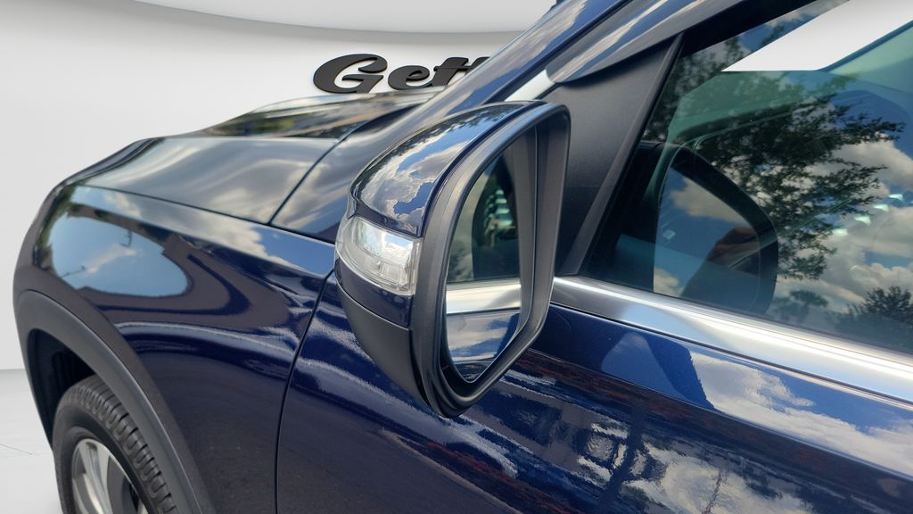 Used 2020 Blue Mercedes-Benz GLE 350 image 26