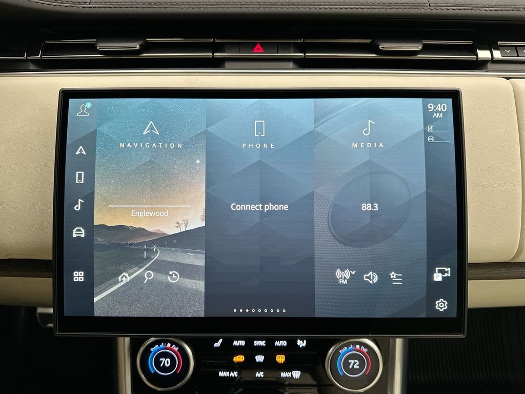 Thumbnail: 2023 Land Rover Range Rover - 22