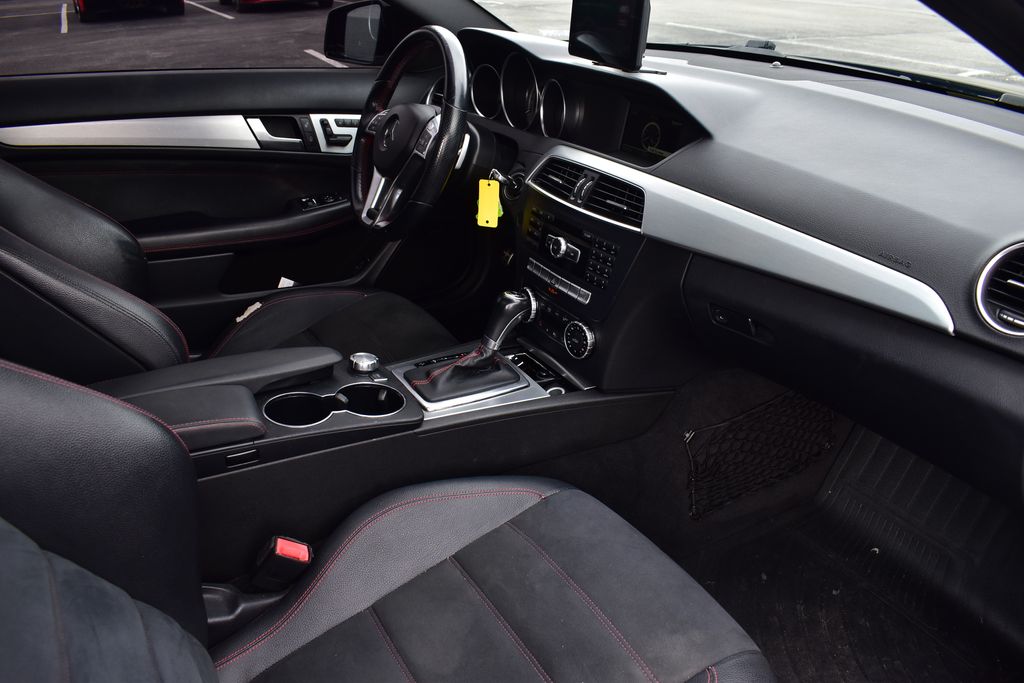 2014 Mercedes-Benz C-Class C 250 29