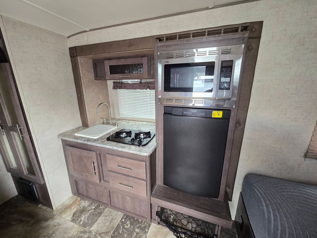 2015 Green Forest River R-POD 181G RV