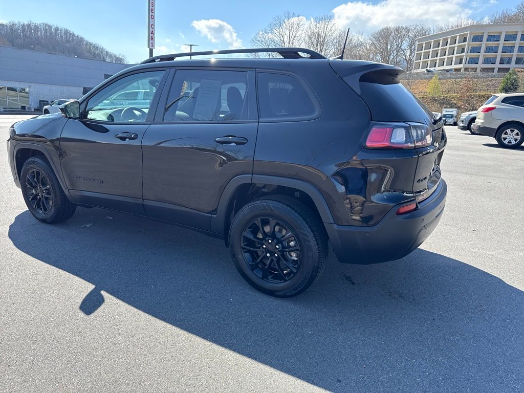 used 2023 Jeep Cherokee car, priced at $23,589