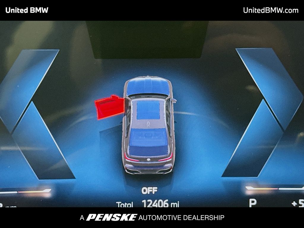 Thumbnail: 2025 BMW 7 Series - 7