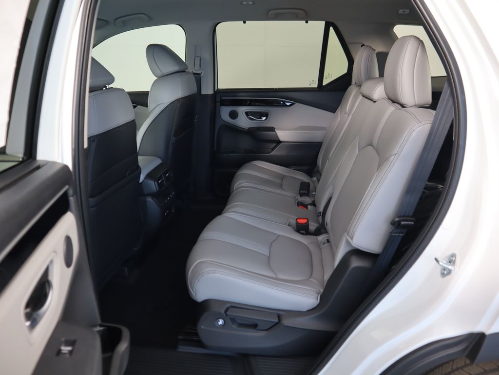 Thumbnail: 2025 Honda Pilot - 21