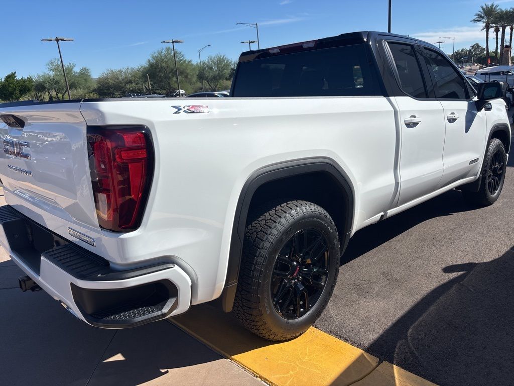 Thumbnail: 2023 GMC Sierra 1500 - 4