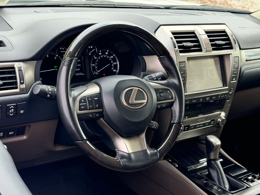 2020 Lexus GX 460 18