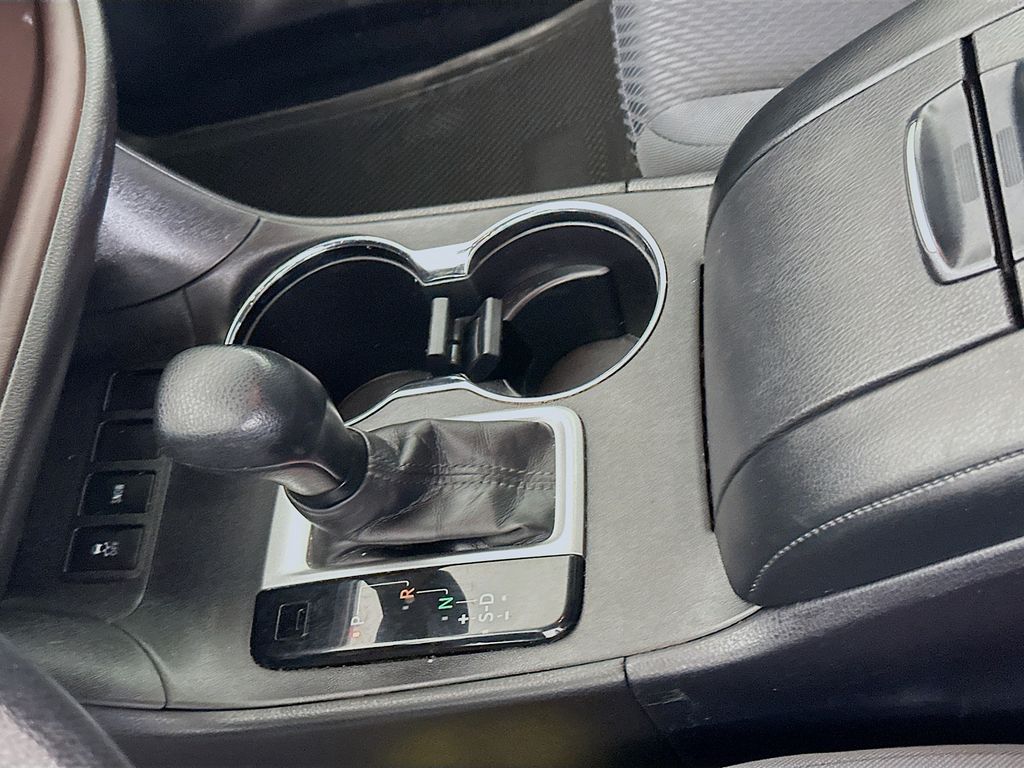 Thumbnail: 2017 Toyota Highlander - 16