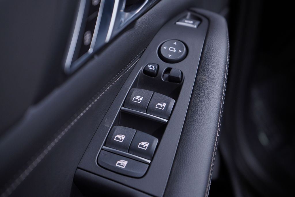 Thumbnail: 2026 BMW X5 - 11