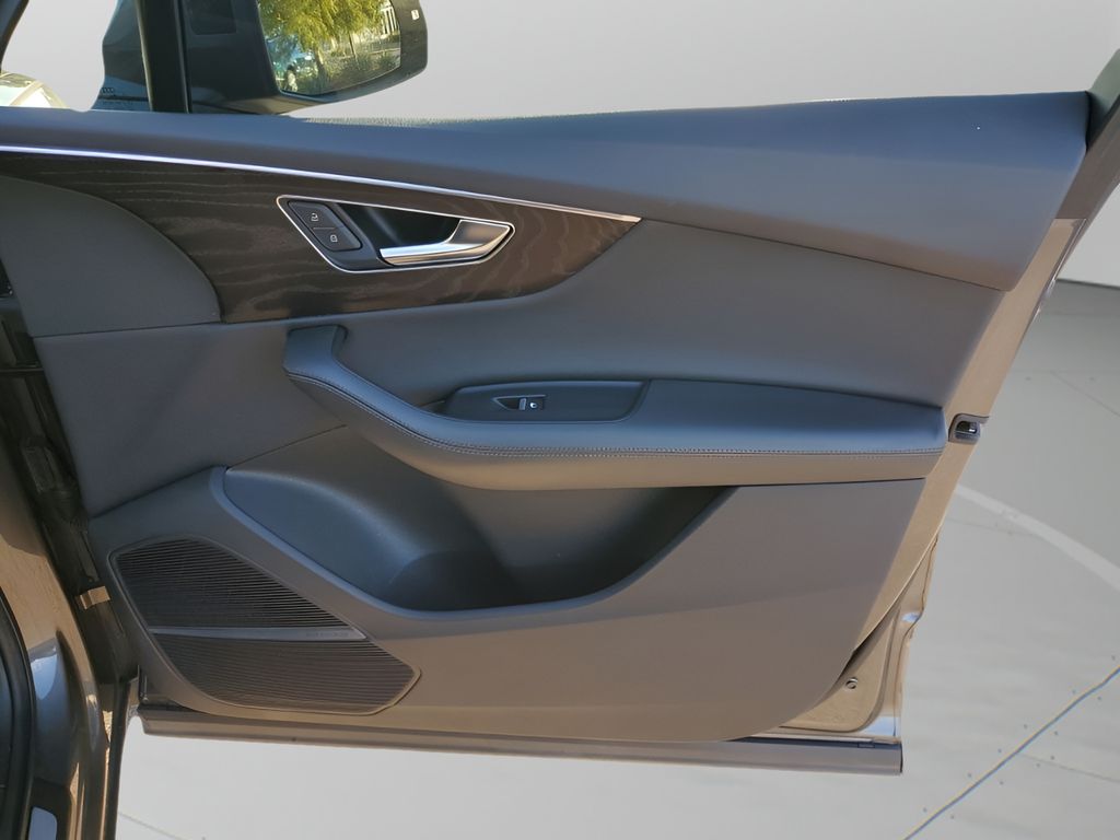 Used Car 2021 Audi Q7  55 Prestige For Sale Under $40,000 In Austin, Texas