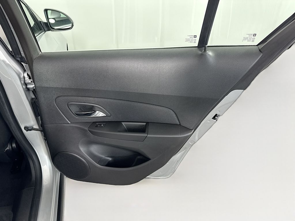 Thumbnail: 2012 Chevrolet Cruze - 26