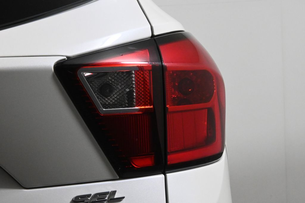 Thumbnail: 2019 Ford Escape - 13