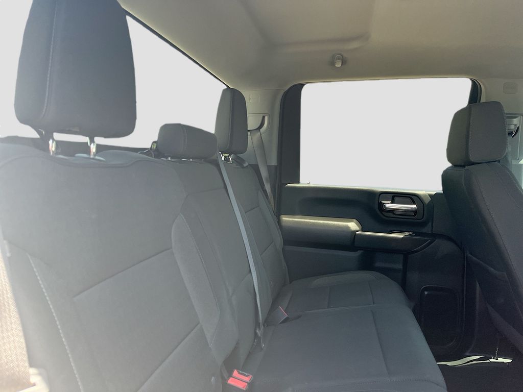Used 2025 White Chevrolet Custom image 24
