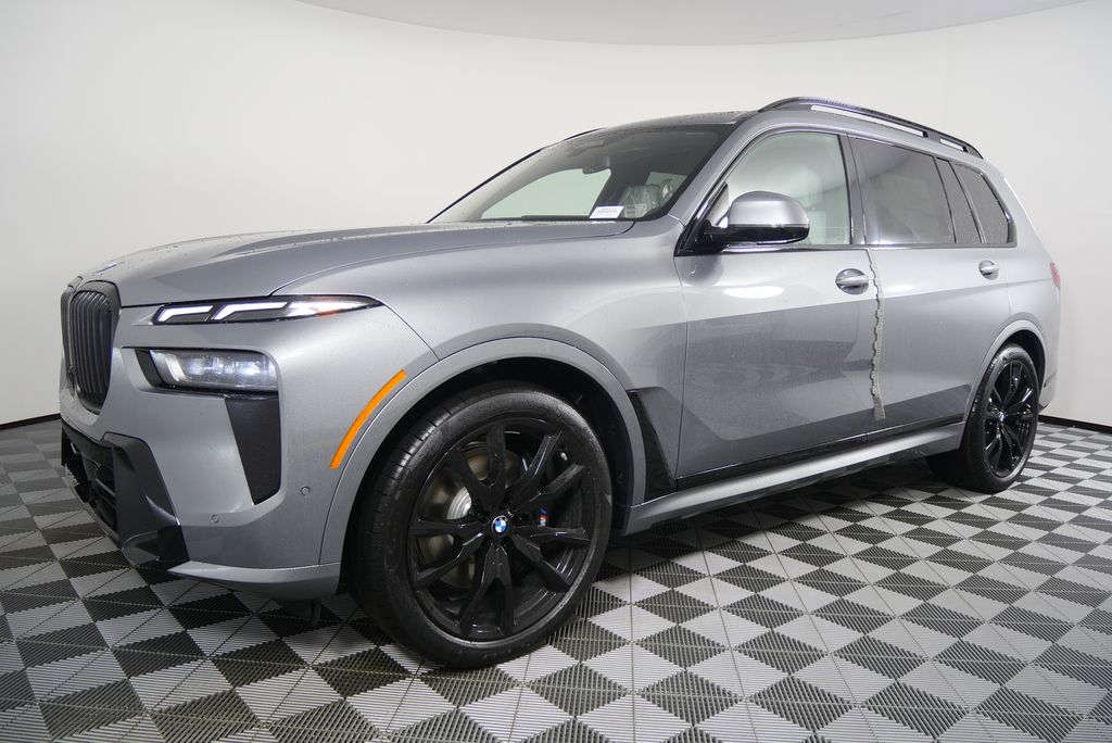 Thumbnail: 2026 BMW X7 - 8