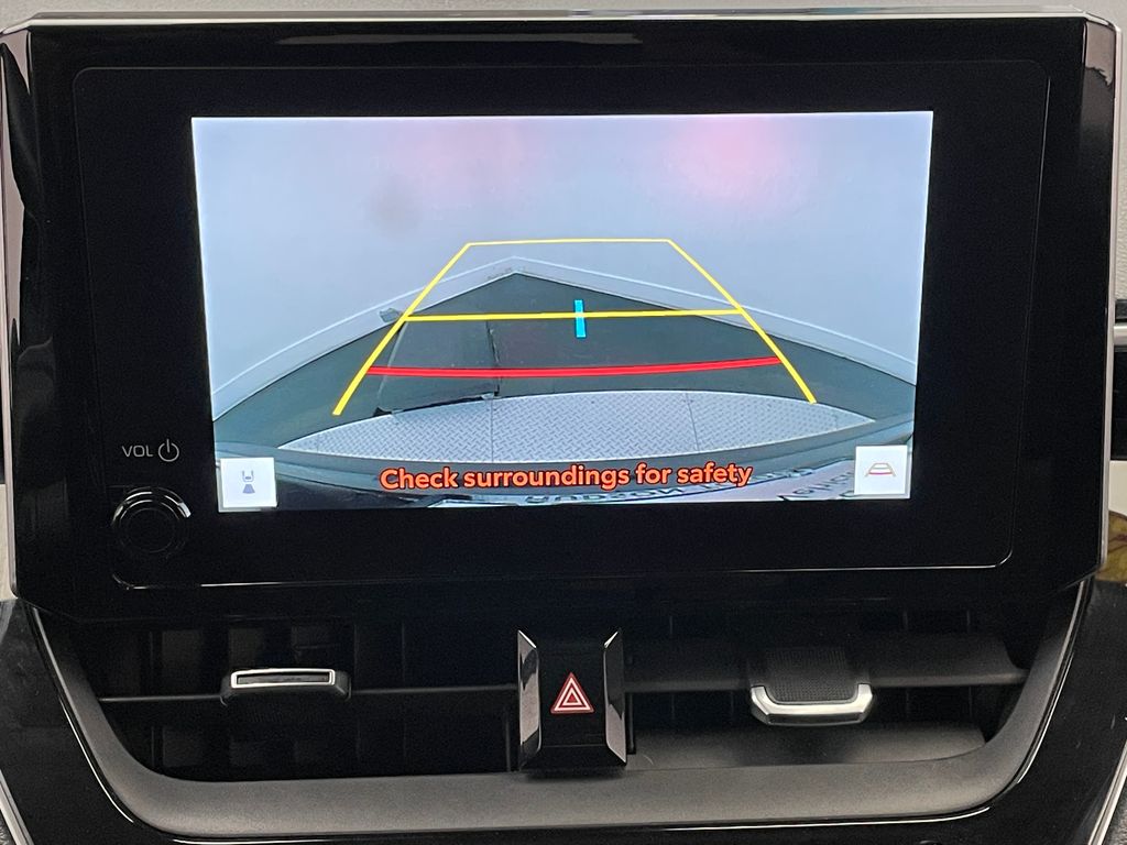 2023 Toyota Corolla Cross XLE 26