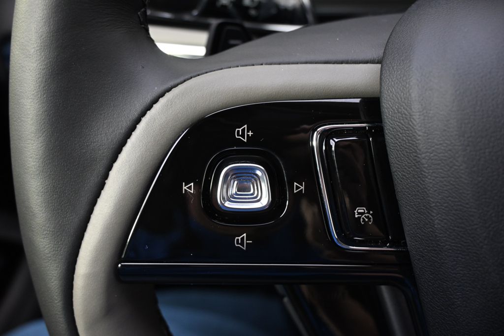 New 2026 White Lincoln Reserve image 31