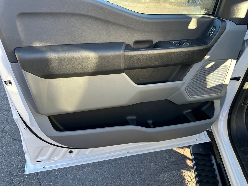 New 2026 Ford Super Duty F-250 Regular Cab 8' Box XL