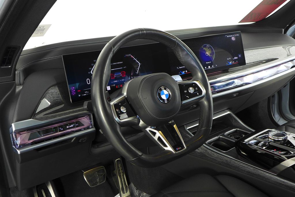 Thumbnail: 2023 BMW 7 Series - 30