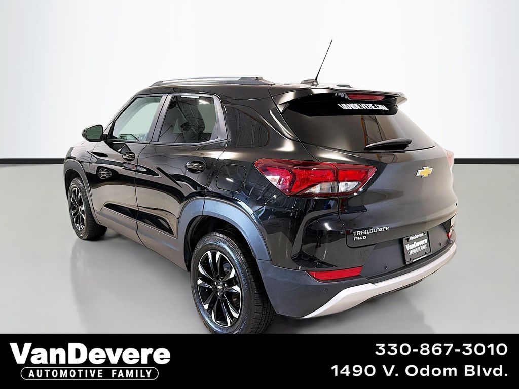 Mosaic Black Metallic 2022 Chevrolet Trailblazer SUV / Crossover Four-Wheel Drive 9-Speed Automatic