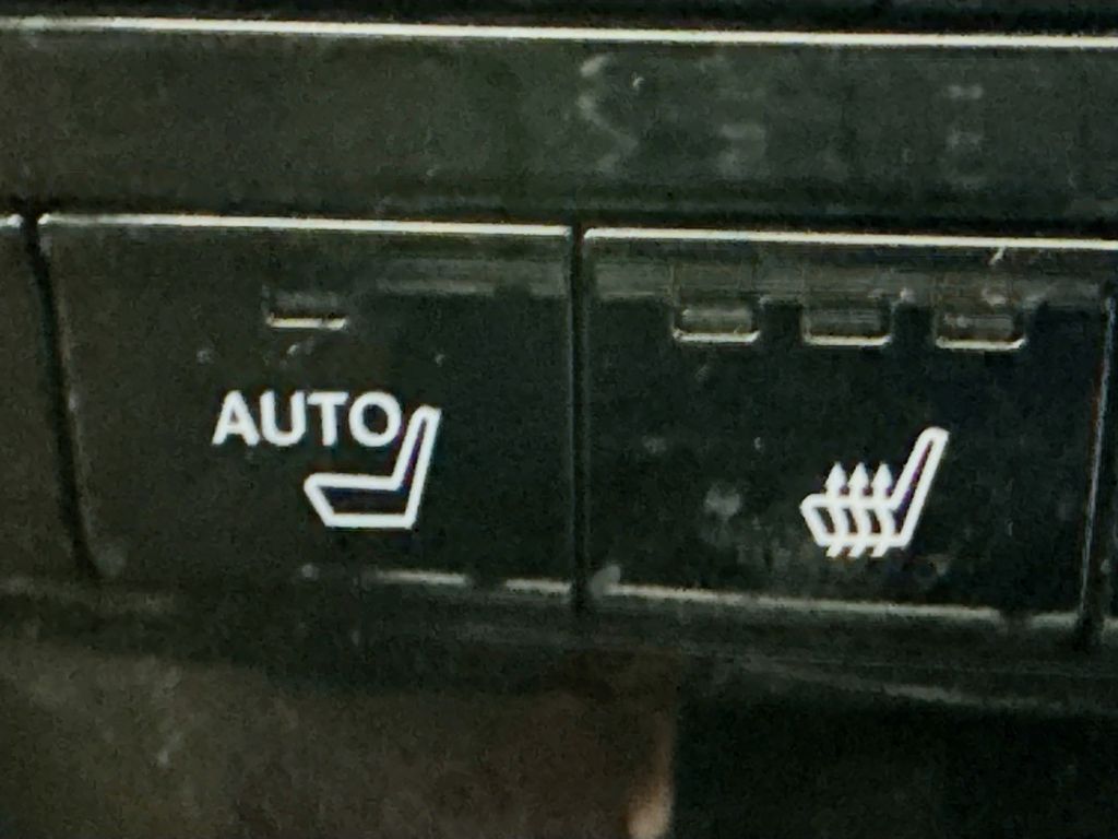 Used Car 2022 Acura Mdx  Technology For Sale Under $30,000 In Austin, Texas