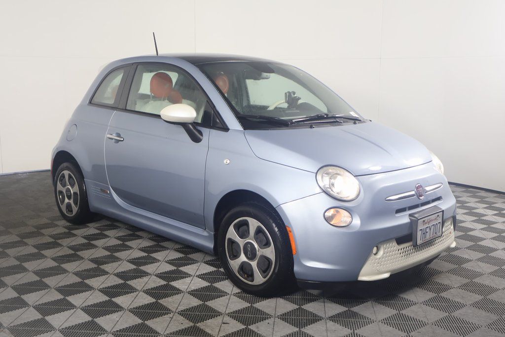 2015 Fiat 500e  3