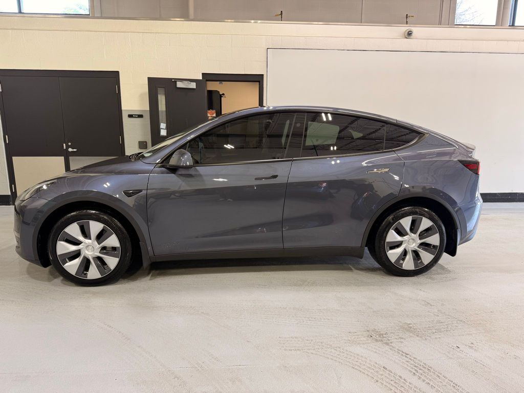 2023 Tesla Model Y Long Range 2