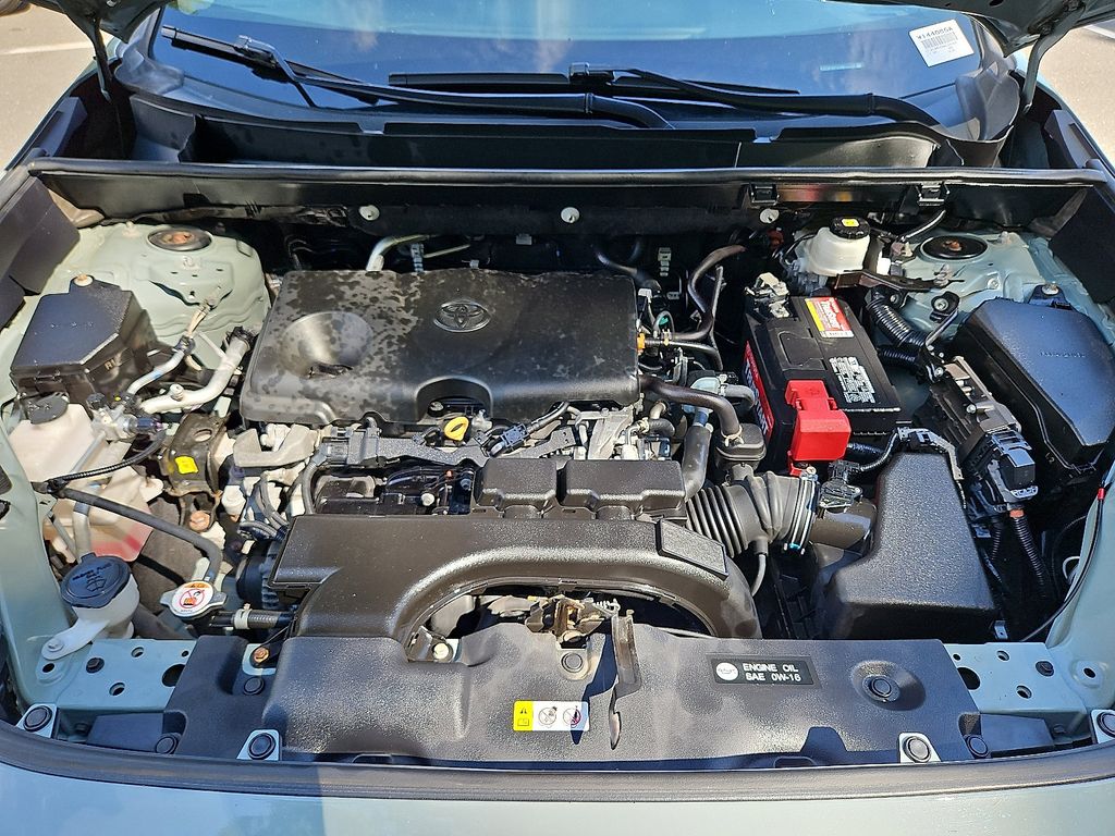 Thumbnail: 2021 Toyota RAV4 - 28