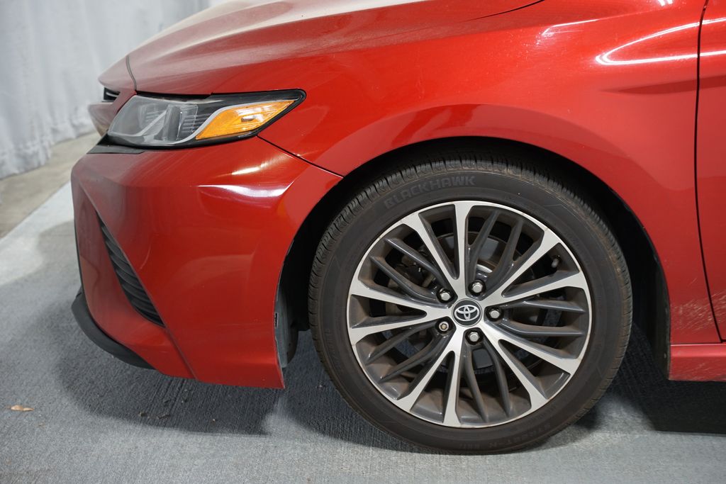 Thumbnail: 2020 Toyota Camry - 5