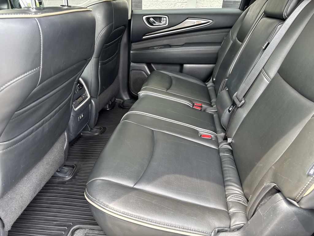 Used 2019 Black INFINITI PURE image 23
