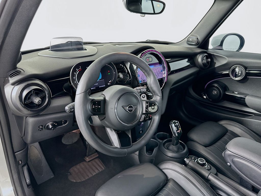 Thumbnail: 2023 MINI Cooper - 9