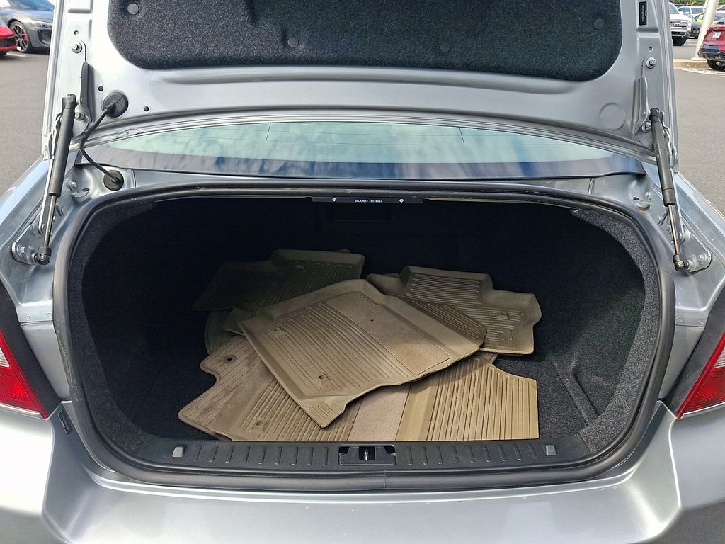 Thumbnail: 2011 Volvo S80 - 25