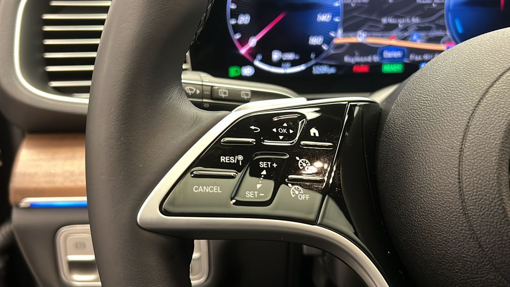 2025 Mercedes-Benz GLE 450 14