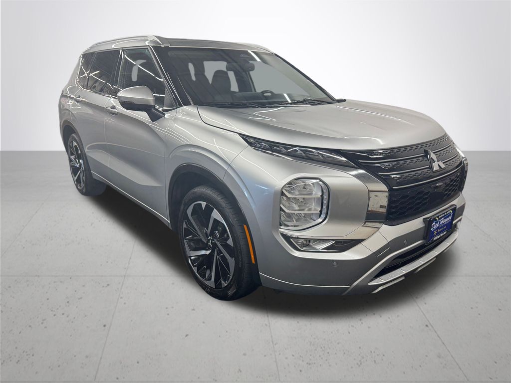 2023 Mitsubishi Outlander SEL