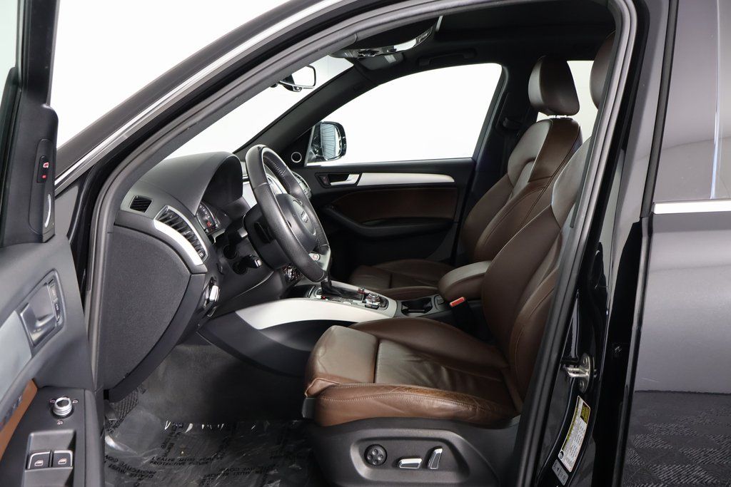 Thumbnail: 2013 Audi Q5 - 10