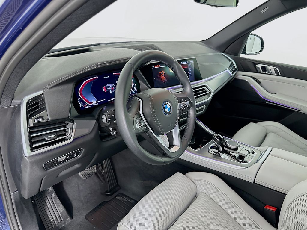 Thumbnail: 2023 BMW X5 - 9
