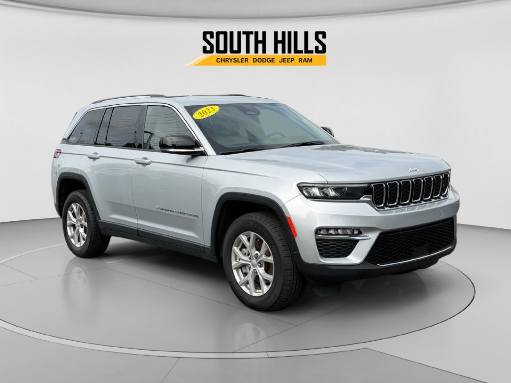 2023 Jeep Grand Cherokee Limited Silver at Auto Express Mitsubishi