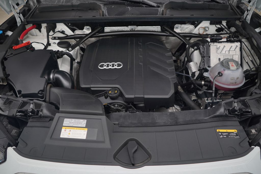 Thumbnail: 2023 Audi Q5 - 13