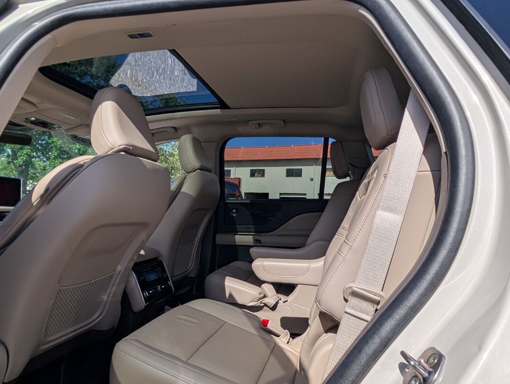 used 2023 Lincoln Aviator car, priced at $43,888