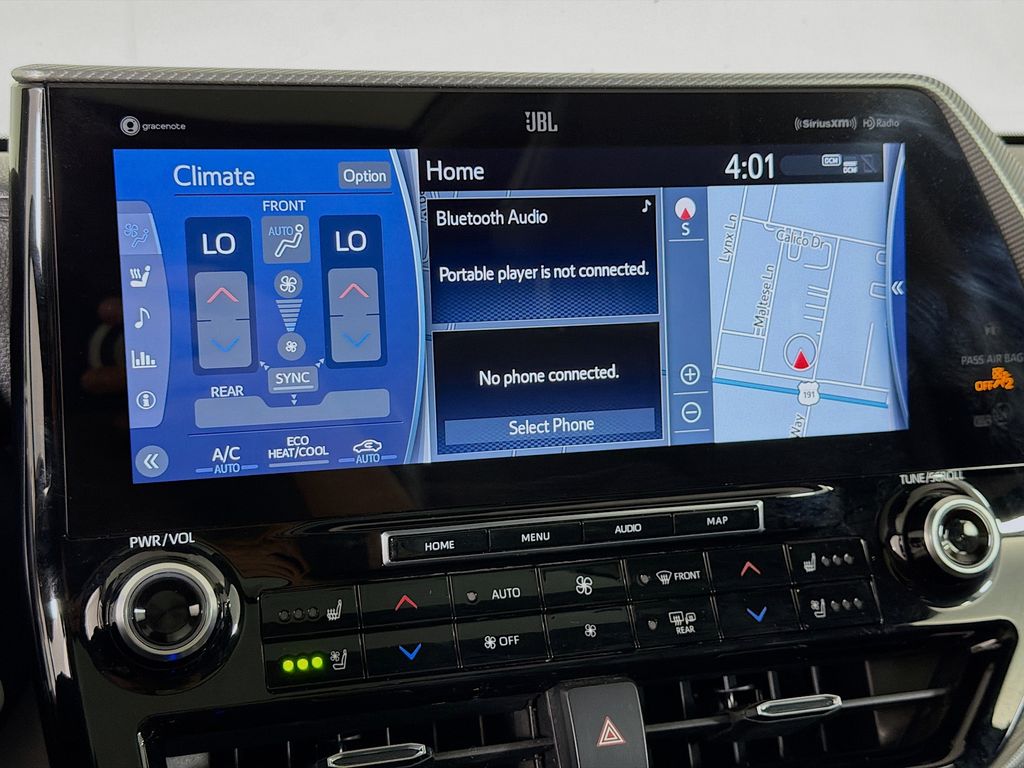 Used 2022 Toyota Highlander Hybrid SUV