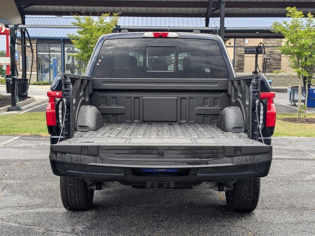 2025 Ford F-150 Lightning Platinum