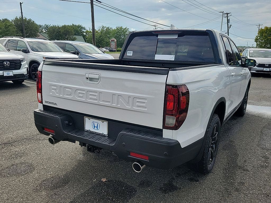 Thumbnail: 2025 Honda Ridgeline - 4