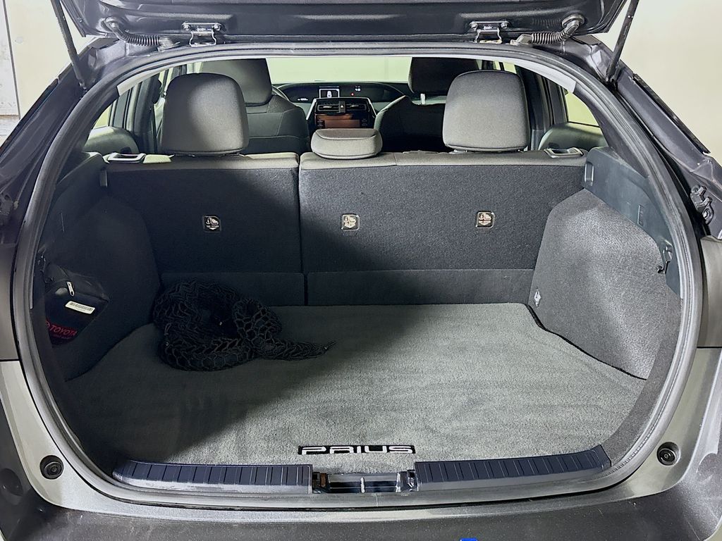 2021 Toyota Prius L