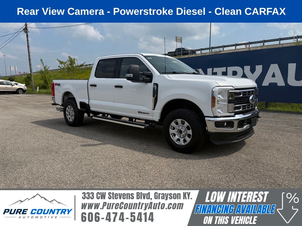 Oxford White 2024 Ford F-250 Super Duty Pickup Truck Four-Wheel Drive Automatic